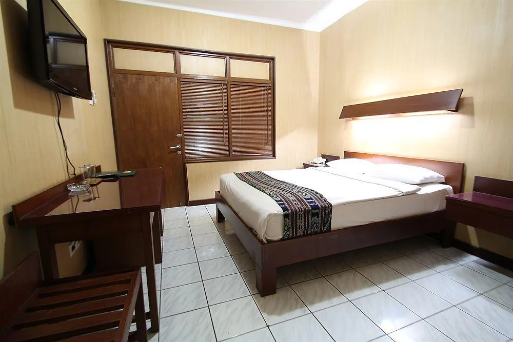 ** Отель Paradiso Beach Inn Кута Индонезия