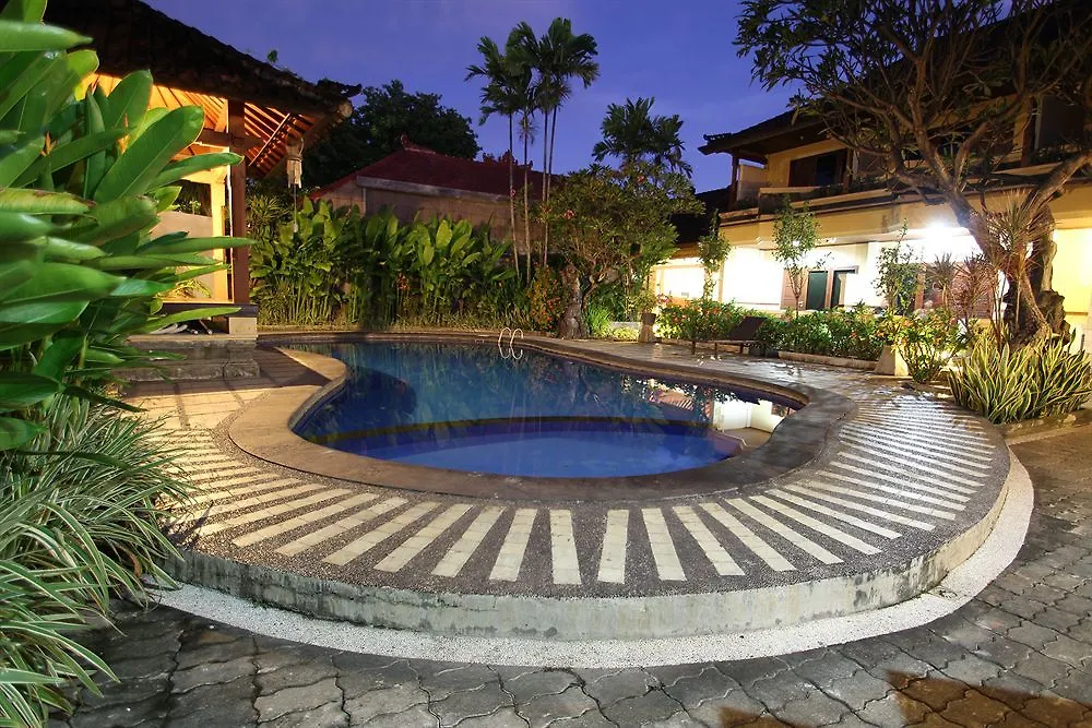 Paradiso Beach Inn Кута Отель