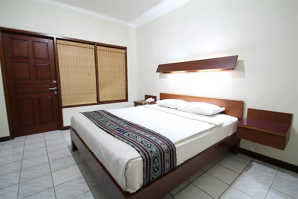 Paradiso Beach Inn Kuta  2*, Kuta (Bali)
