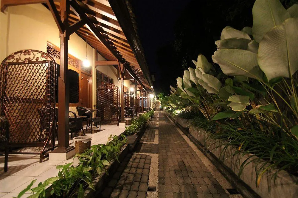 Paradiso Beach Inn Kuta  2*, Kuta (Bali) Indonesia