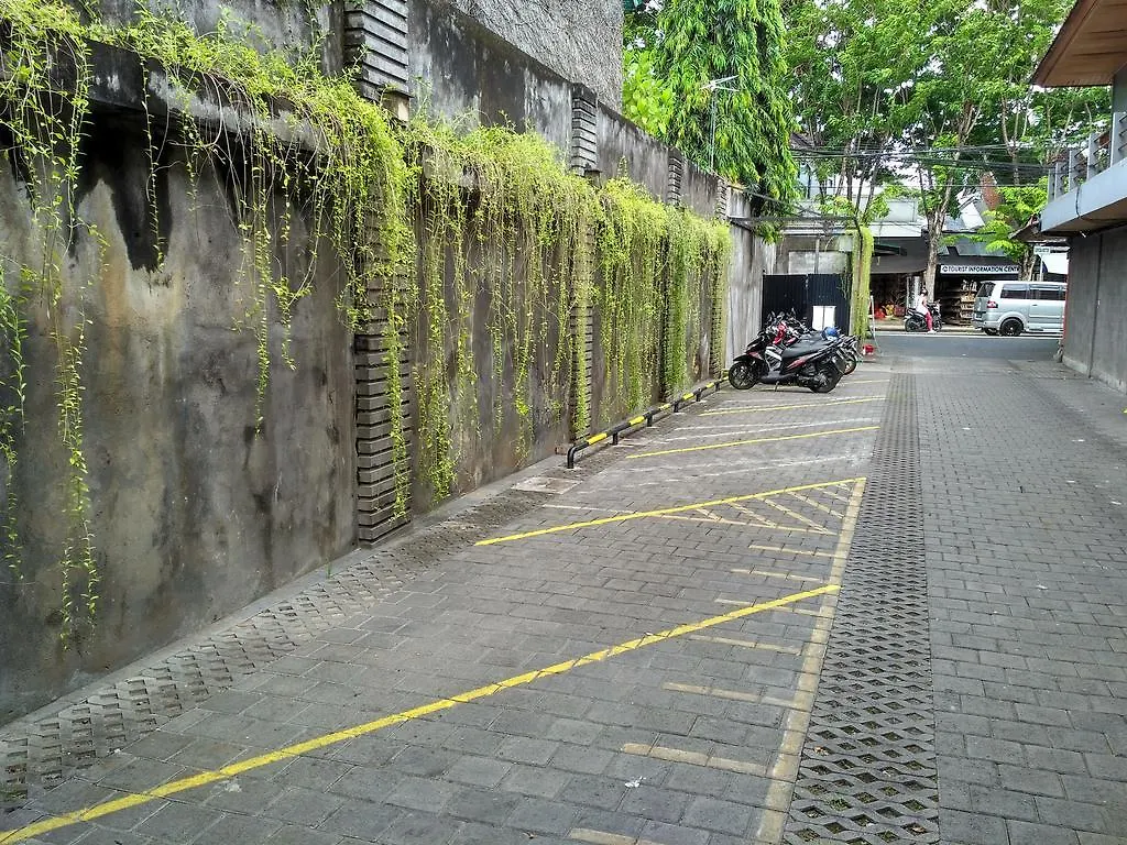 ** Hotel Paradiso Beach Inn Kuta  Indonesia