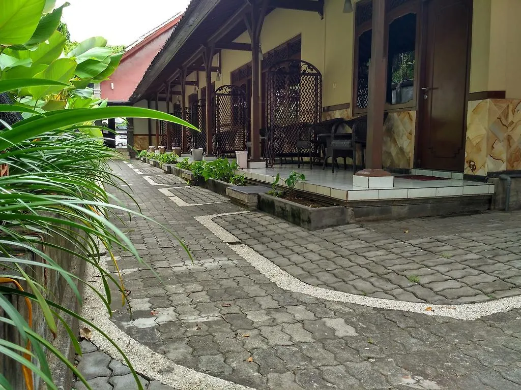 Paradiso Beach Inn Kuta  Kuta (Bali)